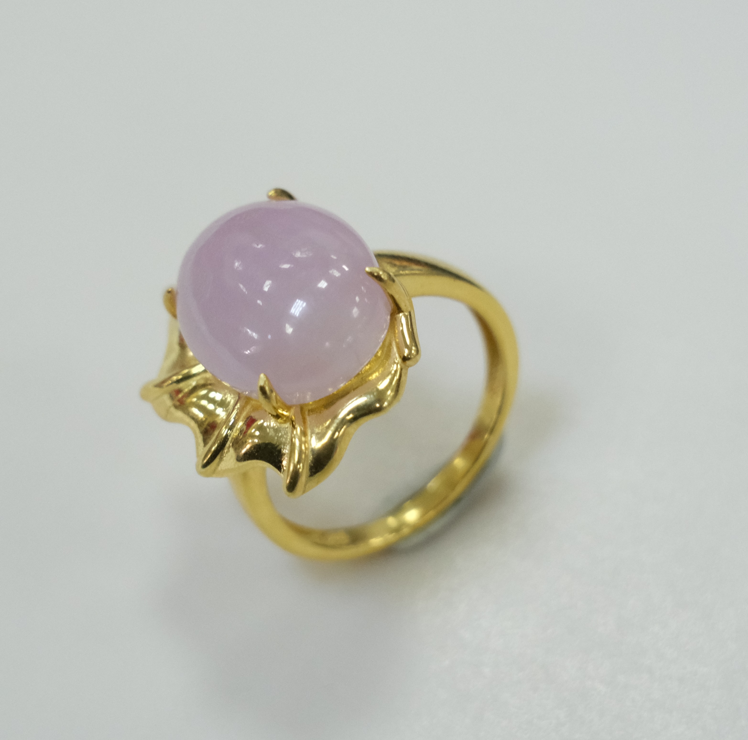 Серебряное кольцо с кунцитом